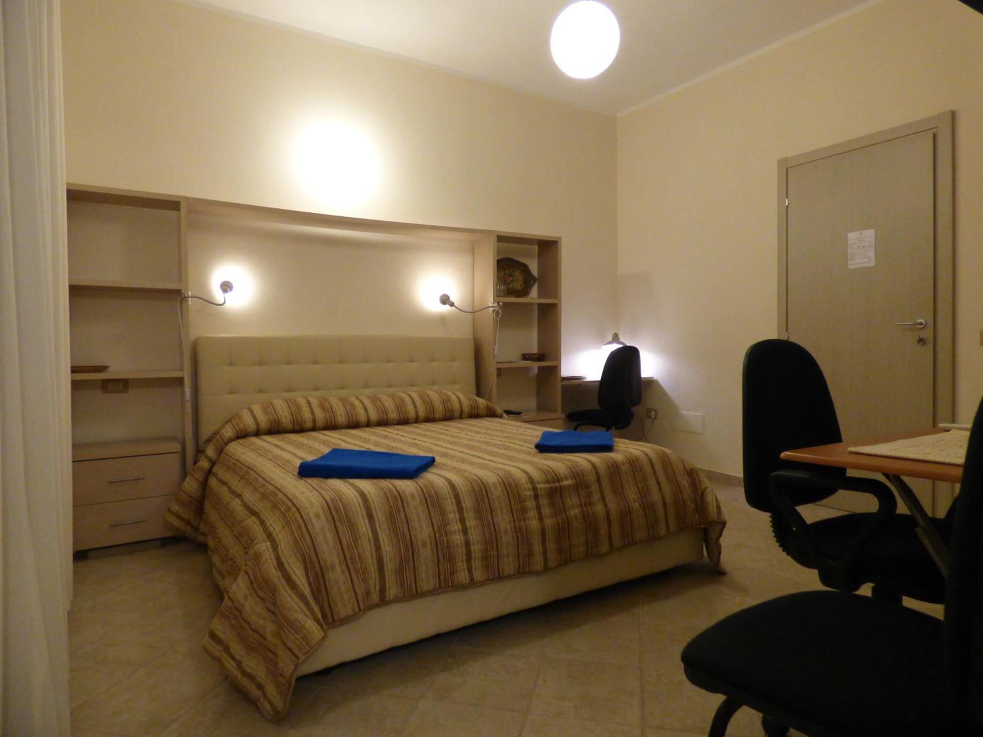 Anania Hotel Cagliari Bilik gambar