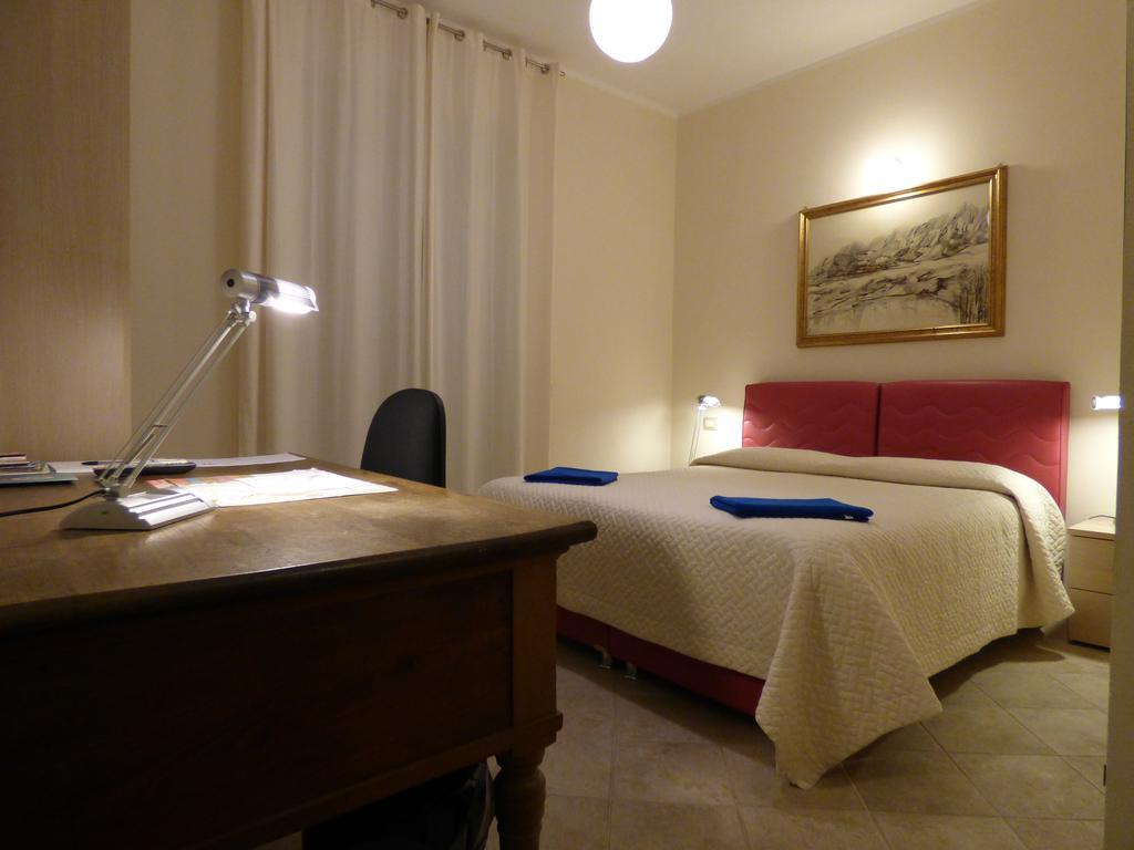 Anania Hotel Cagliari Bilik gambar