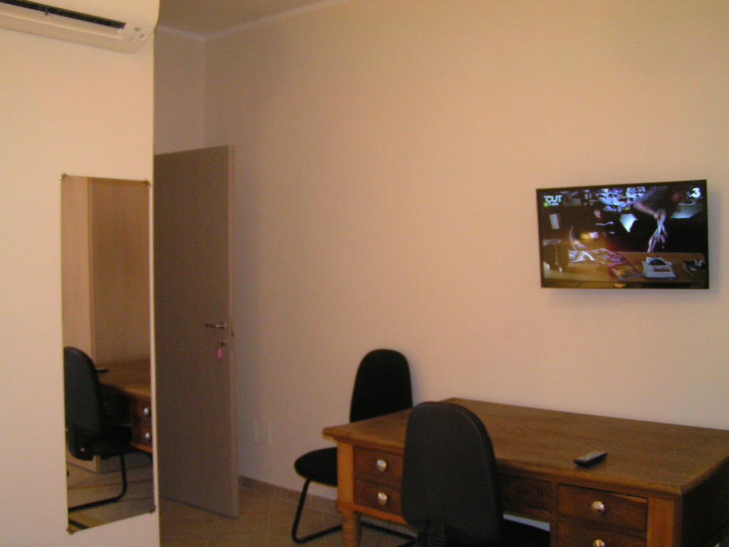 Anania Hotel Cagliari Bilik gambar